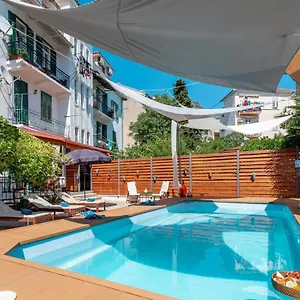 Evala Luxury With Pool And Garden Frühstückspension Split